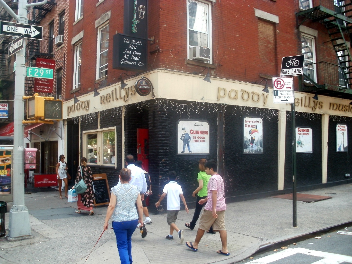 Midtown Blogger/Manhattan Valley Follies Paddy Reilly's Music Bar in