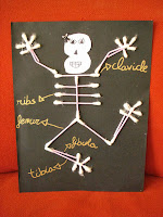 English at Ntra. Sra. de la Antigua School.: Cotton swab skeleton.