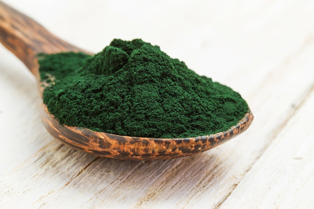 fuente de proteínas en la dieta diaria alga spirulina en alimentos