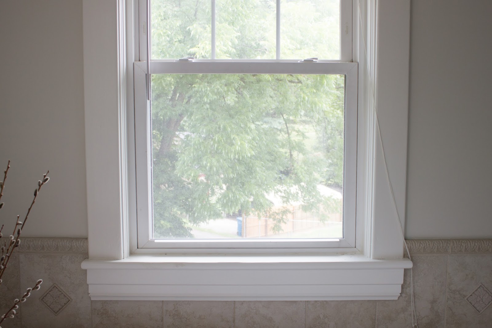 I N G L E S I D E Finding Privacy Without Blinds