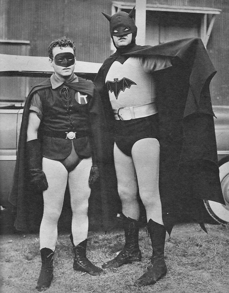 Amazing Vintage Photos of Batman and Robin From the 1943 Serial 'Batman' ~  Vintage Everyday