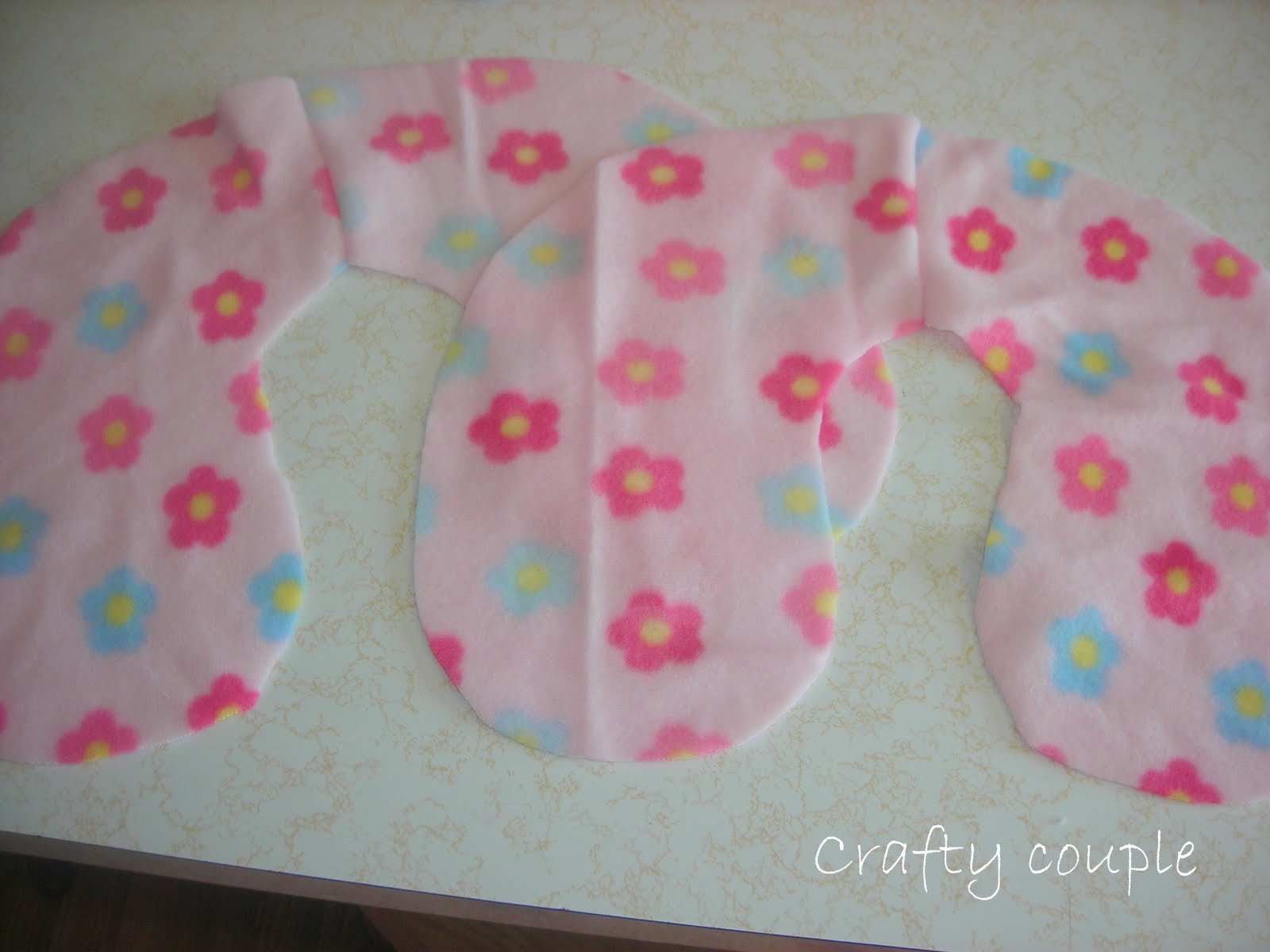crafty couple Neck pillow and blanket pouch