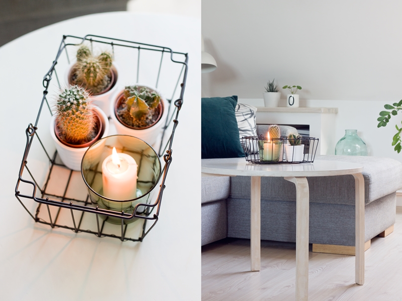 Salon w odcieniach zieleni, szmaragd kaktusy, świecznik ze szklanki, koszyk druciany, decorolka, stolik diy, ikea hack, przerobiony stolik, szara sofa, nastrojowe dekoracje, pilea, szmaragd, poduszki h and m home, h&m, poddasze