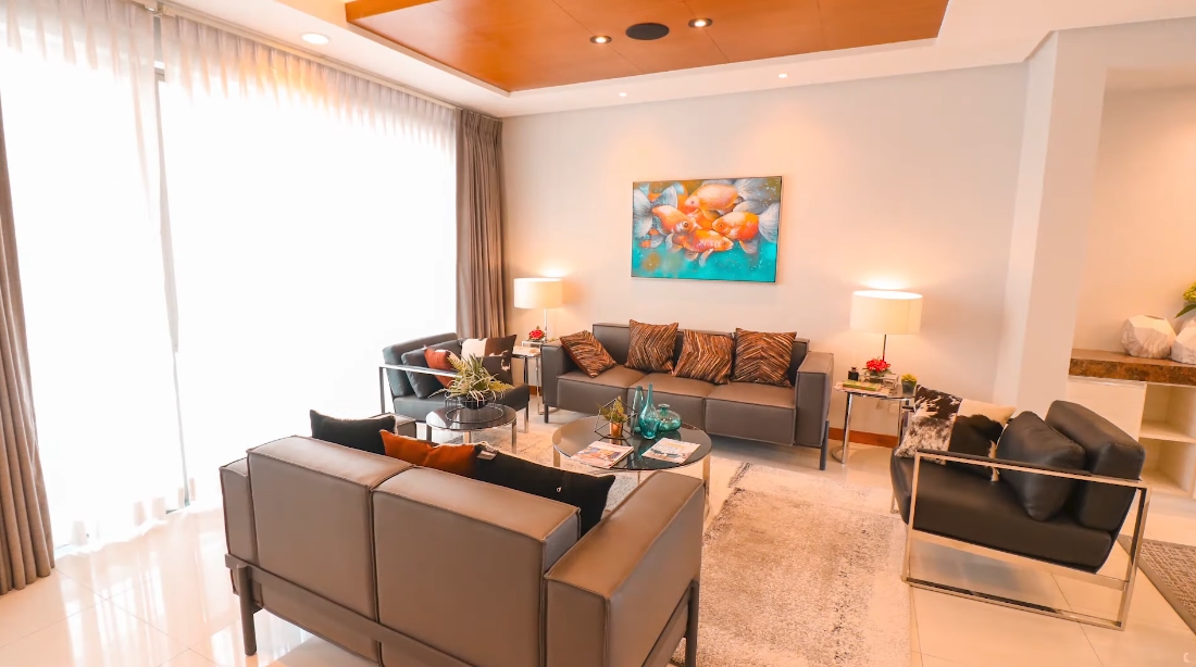 20 Interior Design Photos vs. New Manila, Luxury Townhouse Tour