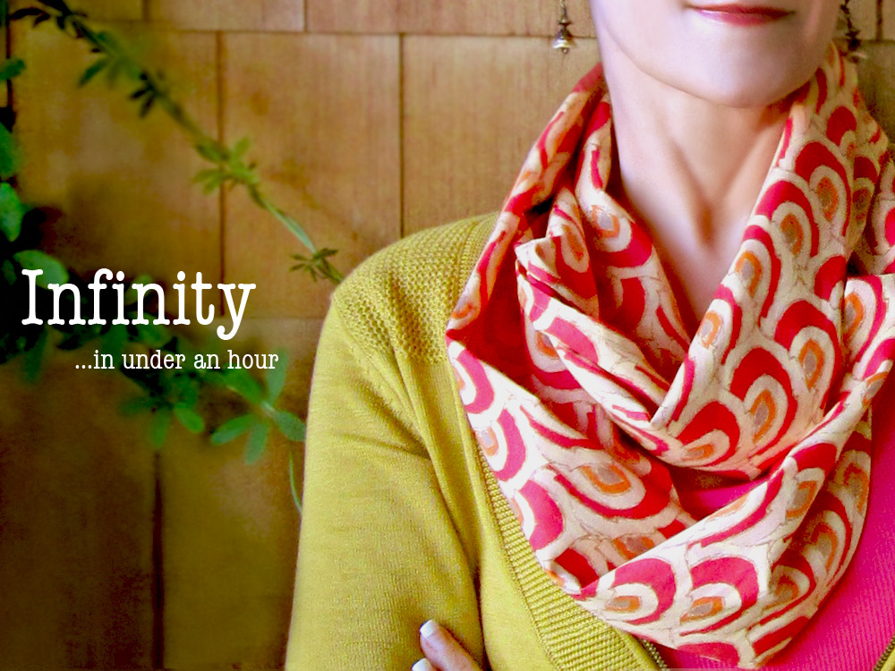 5 Best Ways To Wear An Infinity Scarf in Summer For Attractive Look