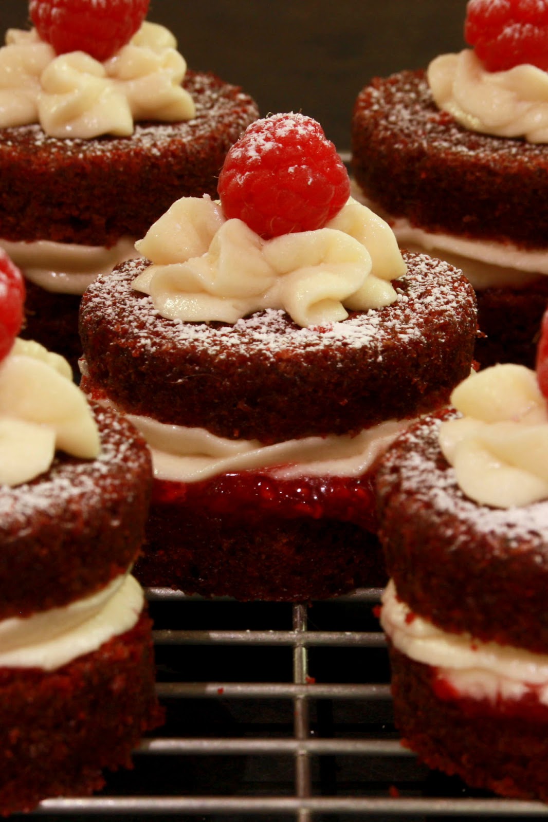 The Cake Trail: Mini Red Velvet cakes
