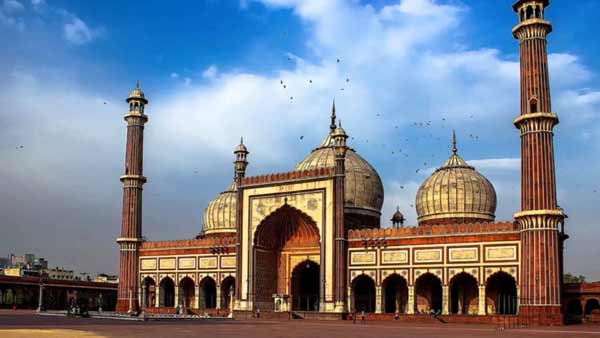  kali ini saya akan memberikan artikel inspirasi untuk menambah wawasan keislaman kalian 100+ Gambar Masjid Terindah Tiap Negara Besar Dunia