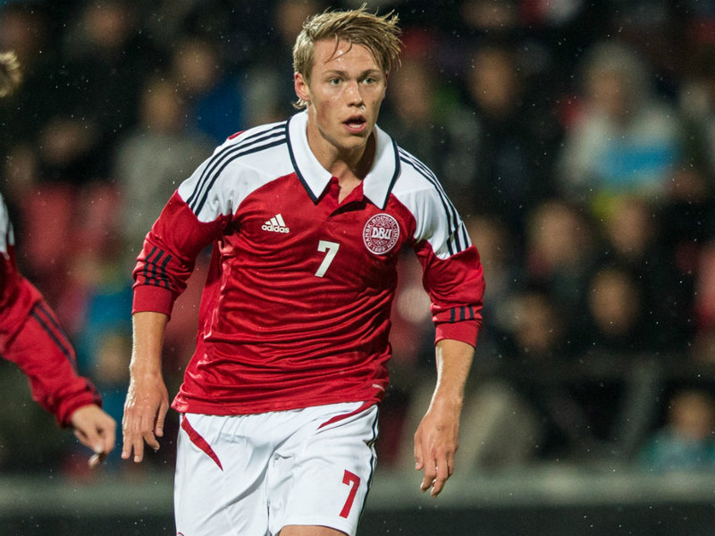 Viktor Fischer Viktor Fischer