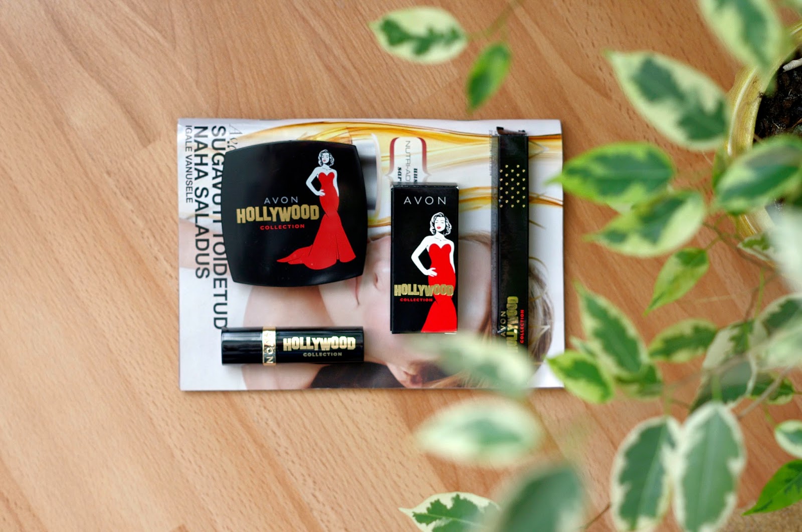 Avon // Hollywood Collection