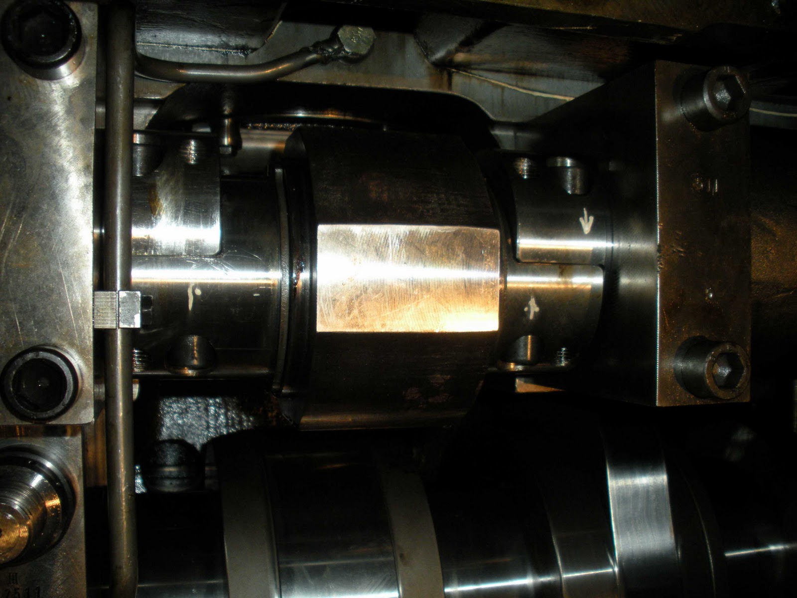 Checking, Removing and Installing Swing Arms(Cam follower Levers) MAN