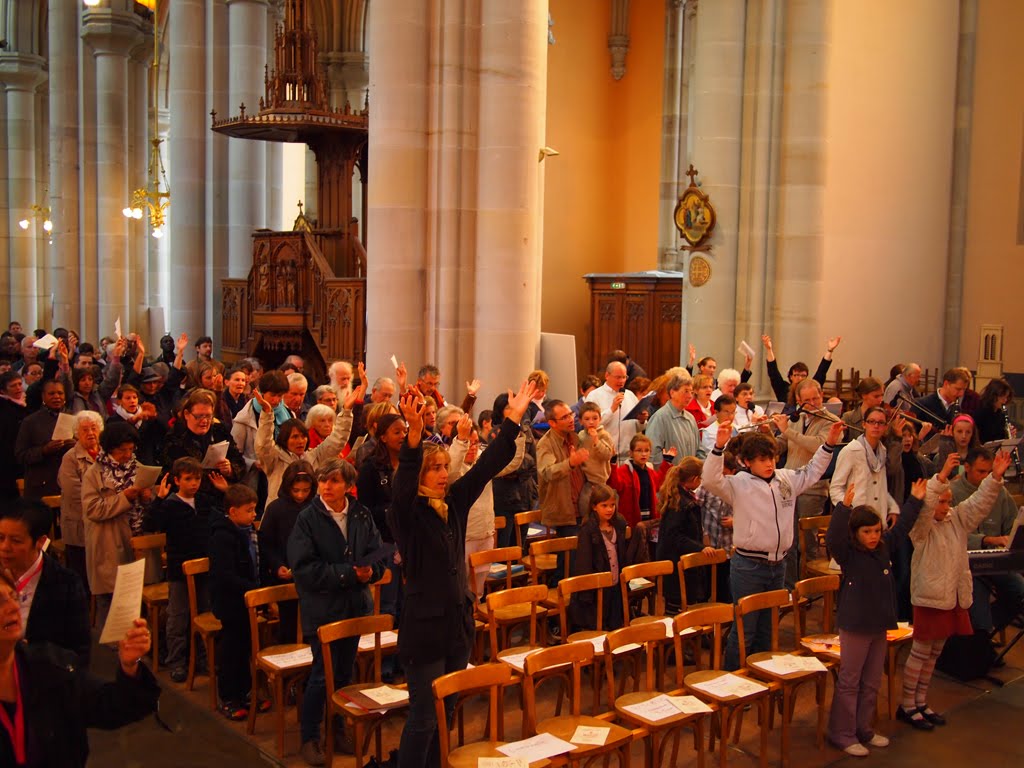 Rorate Caeli A Vatican Ii Moment Hostages Put Your Hands Up This