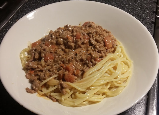 Karppaajan spagettikastikkeen resepti