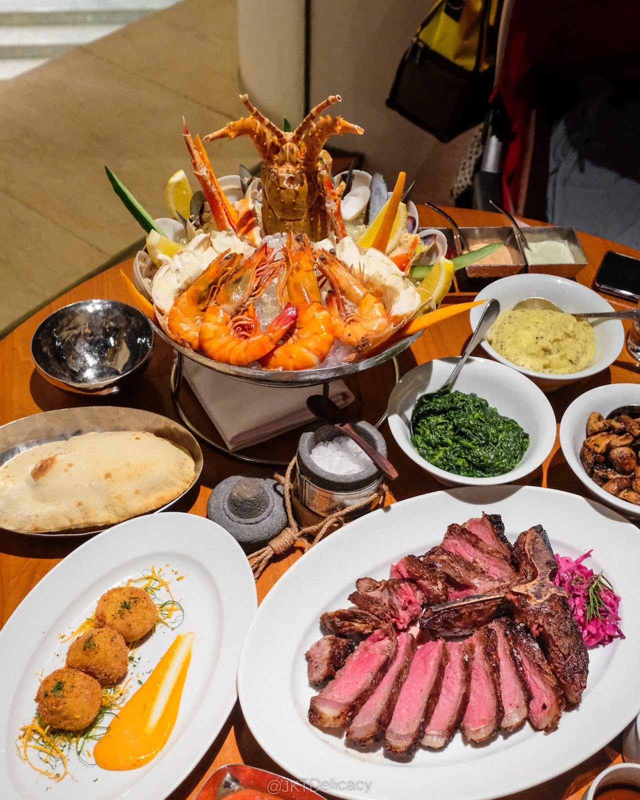 C's STEAK and SEAFOOD at Grand Hyatt Jakarta