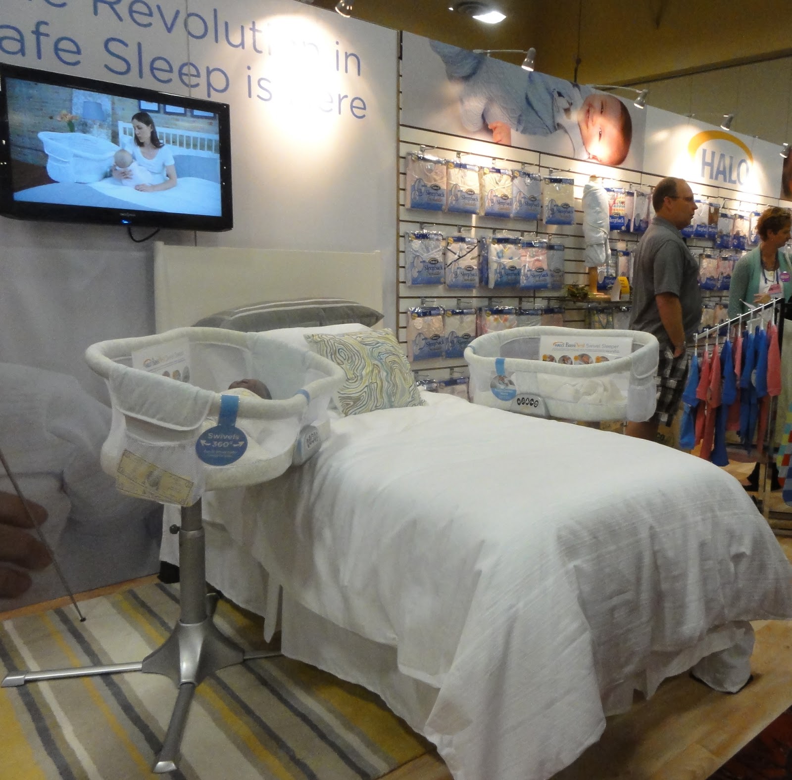 StrollerQueenReviews Halo BassiNest by StrollerQueen