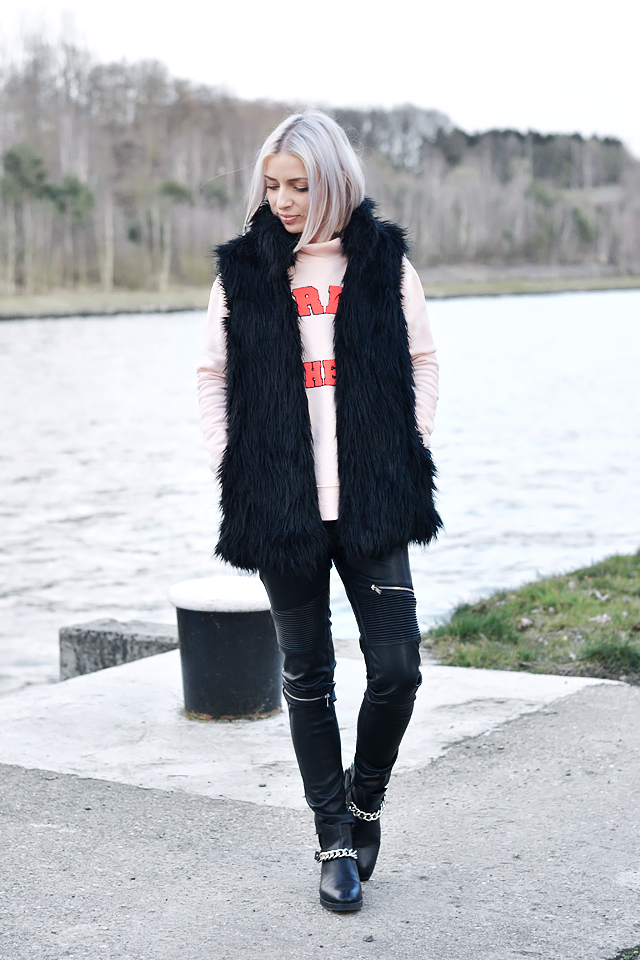 Fashion blogger, belgium, streetstyle, inspiration, how to wear, leather