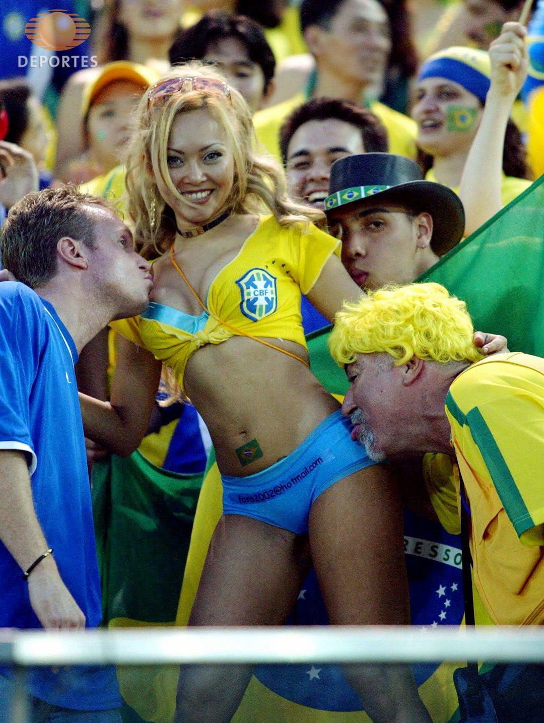 World Cup Brazil 2014 Sexy Hot Girls Football Fan