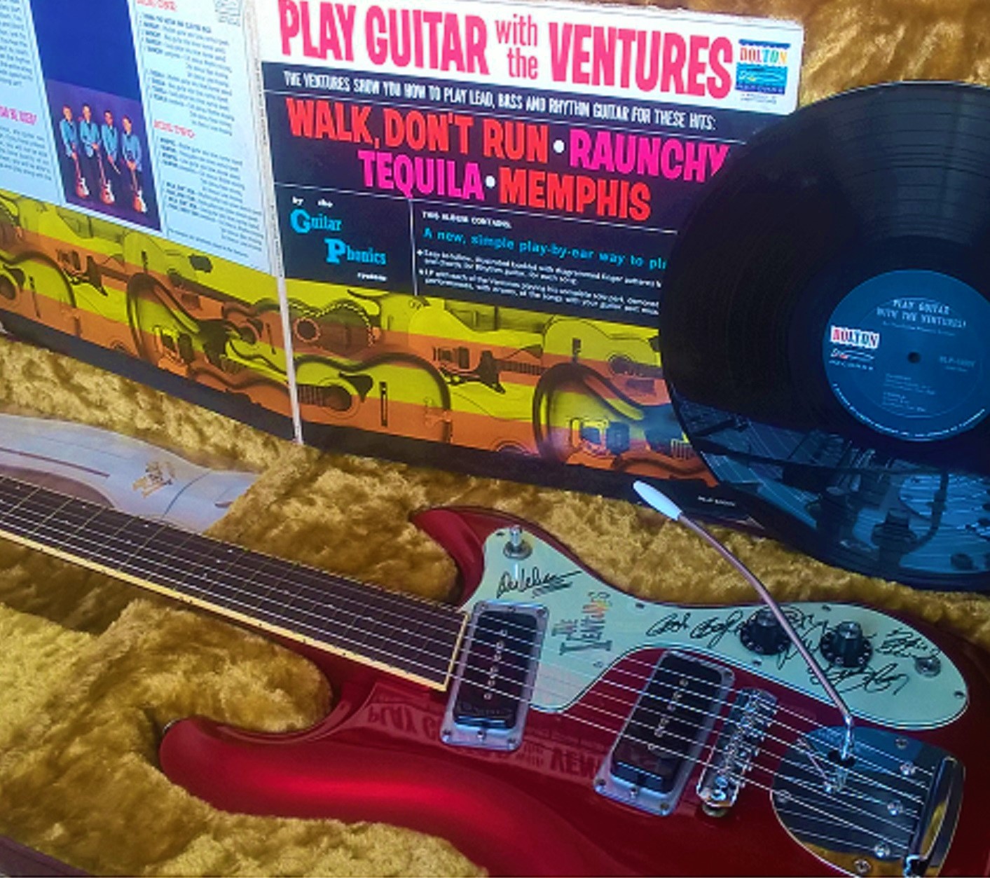 PLAY GUITAR with the VENTURES