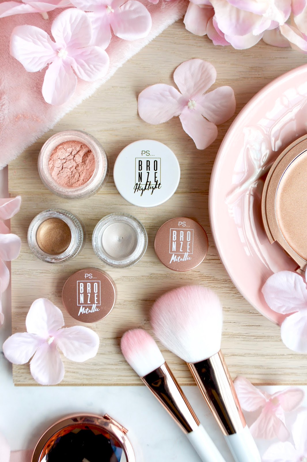 Primark Bronze Range Cream Eyeshadow, Highlighter & More Miss