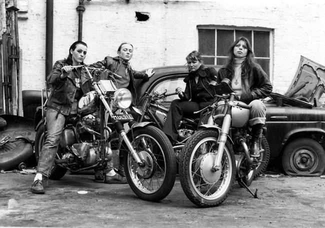 52 photos of women who changed history forever - Members of the Hell's Angels gang. [1973]