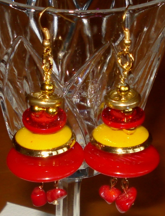 Carissima Orecchini Bottoni con Nodo da 8 mm in Oro Tre Colori 9 ct per Donna