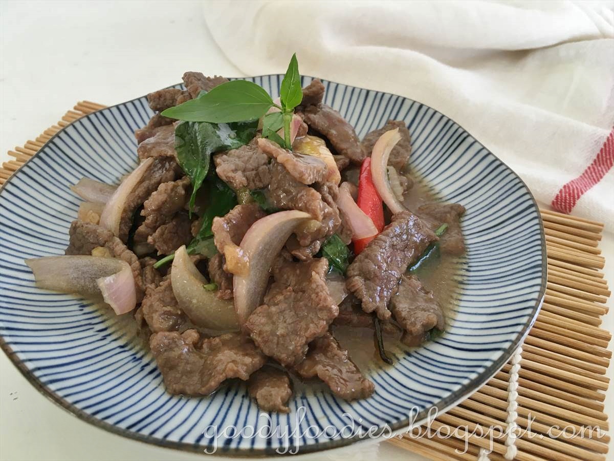 GoodyFoodies Recipe Stir Fried Beef with Thai Basil Leaves