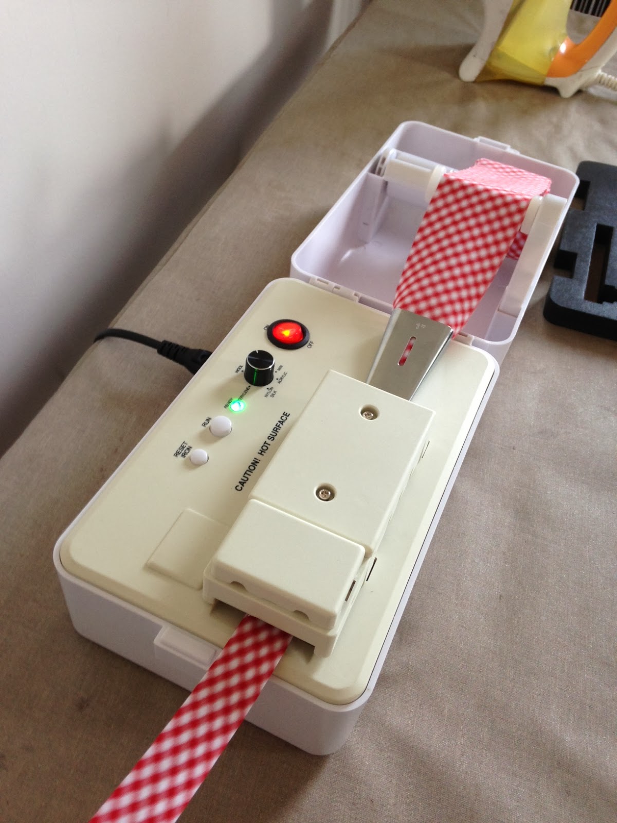 Sew Retro Rose: The Simplicity Bias Tape Maker