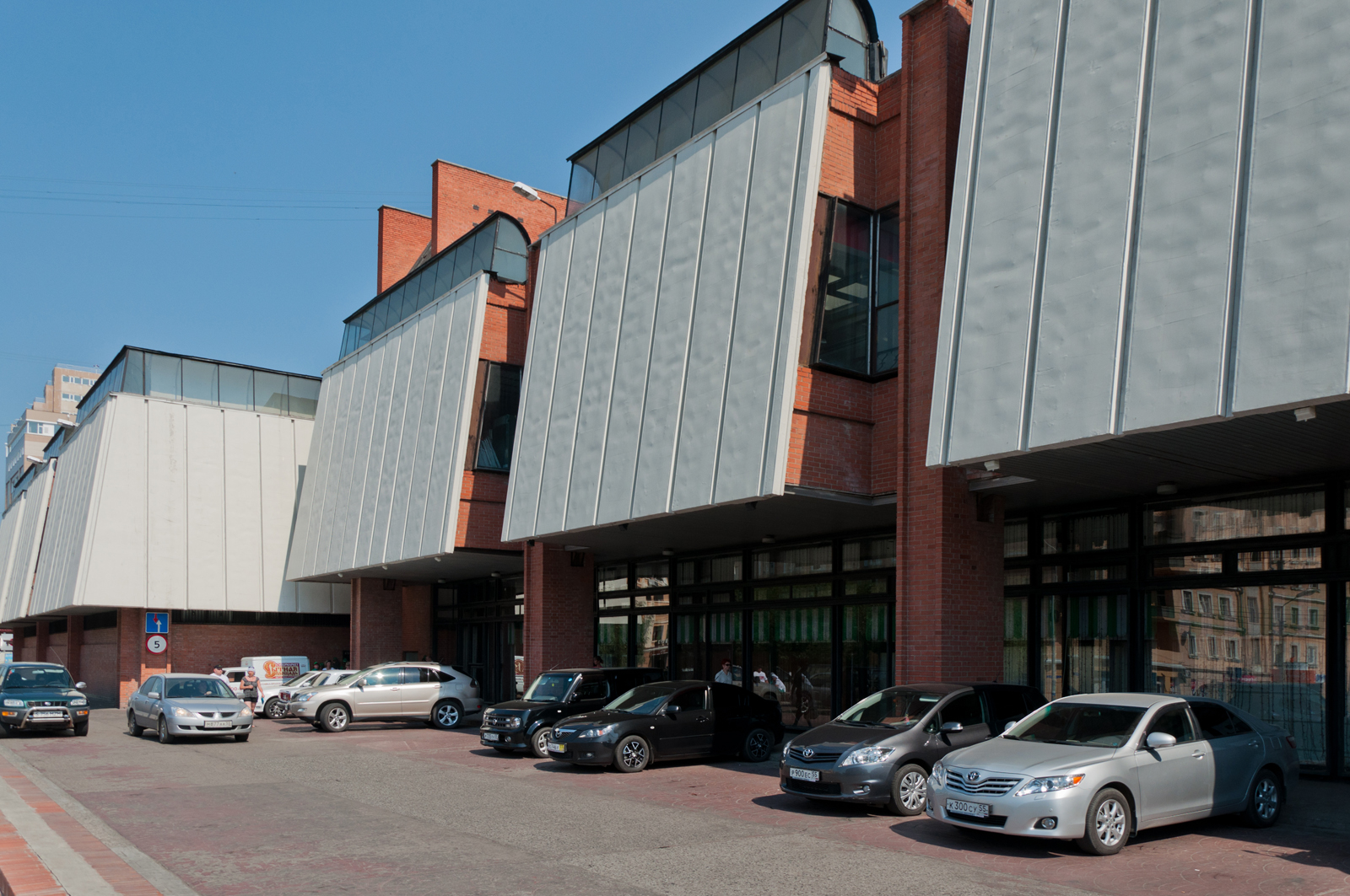 город омск торговый центр. площадь тц омский. торговый центр "омский". сп торговый центр «омский». торговый комплекс омский.