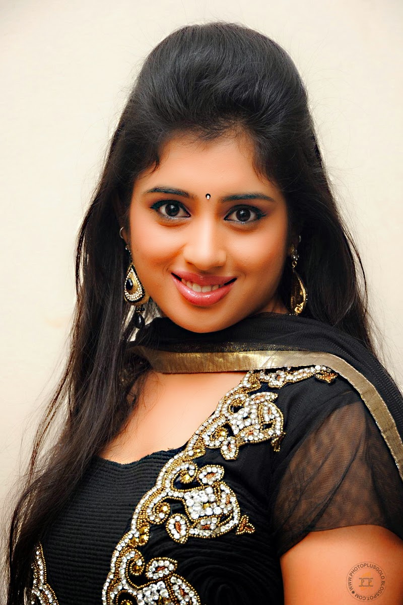 ACTRESS JEEVITHA SOUTH INDIAN FILM ACTRESS IN BEAUTIFUL BLACK DRESS ...