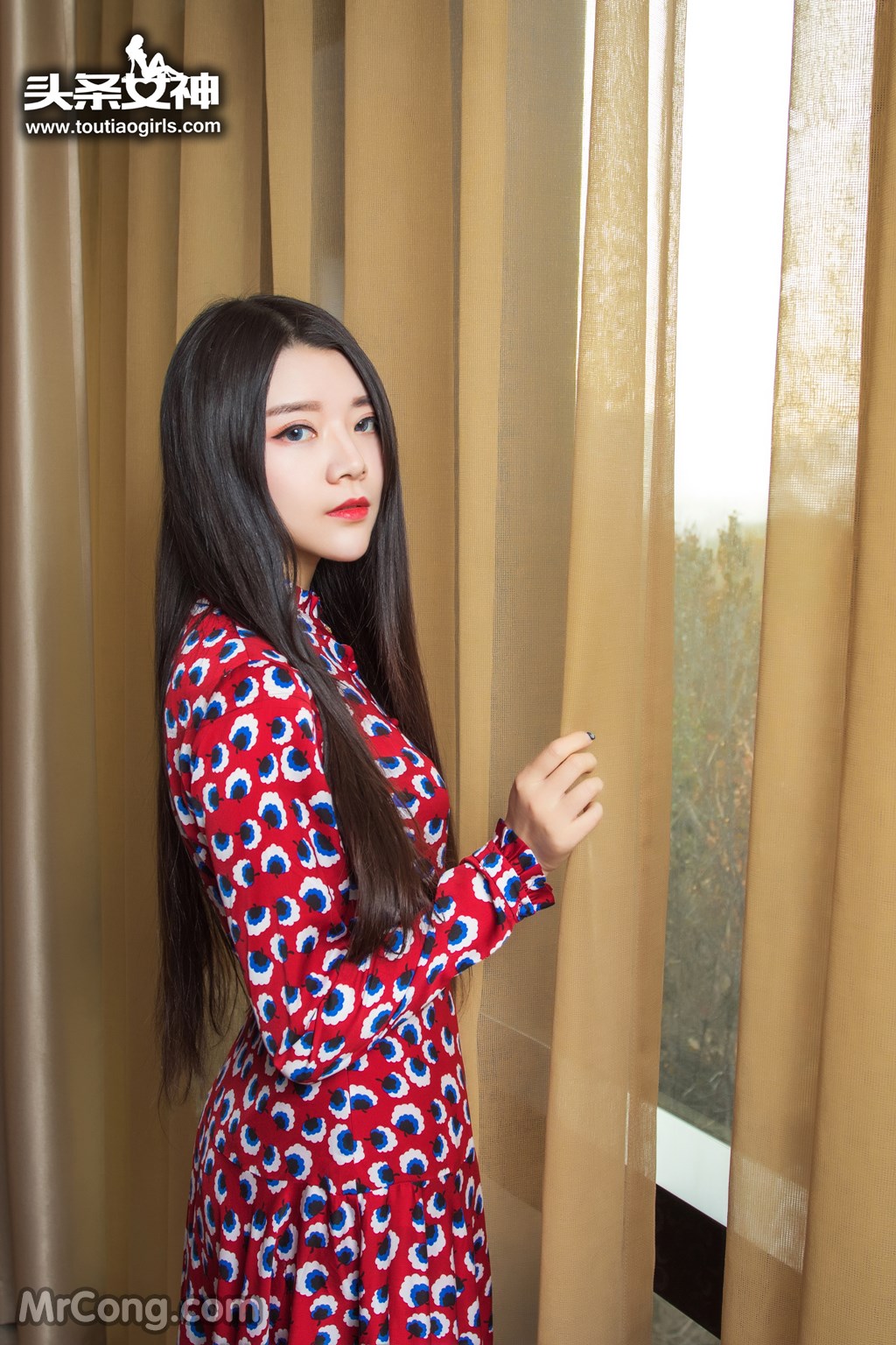 TouTiao 2017-01-02: Model Lin Lei (林蕾) (27 photos)
