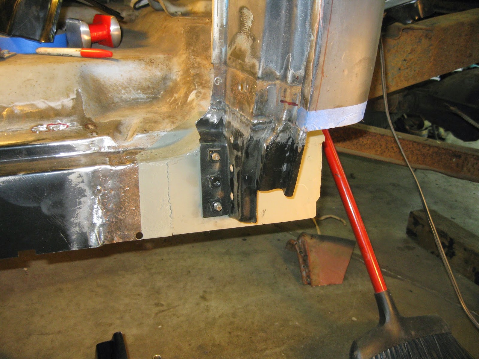 CHEVY C10 Rear Inner Rocker Panel & DS Cab Corner