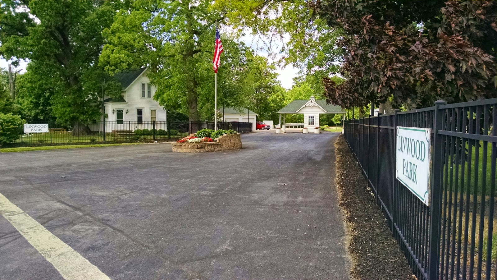 Lorain County Life [EXPLORE] Linwood Park