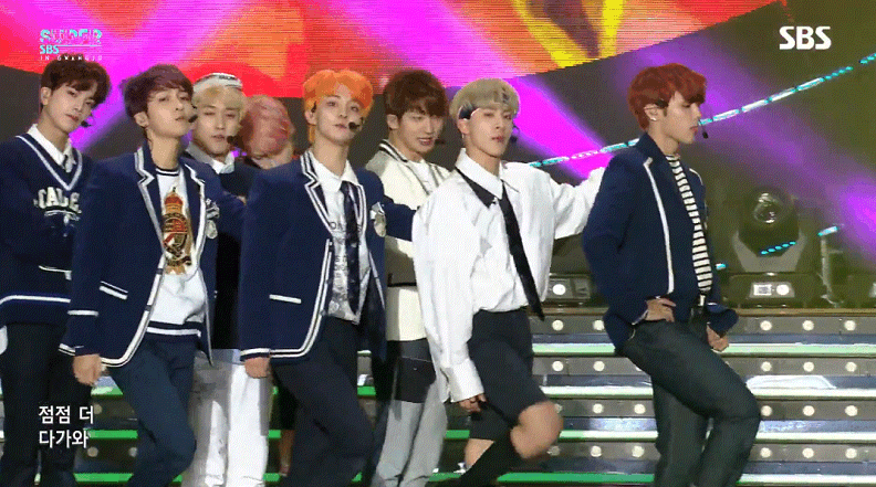 요즘 무대하는중에 멤버 놀리는 아이돌 | 인스티즈