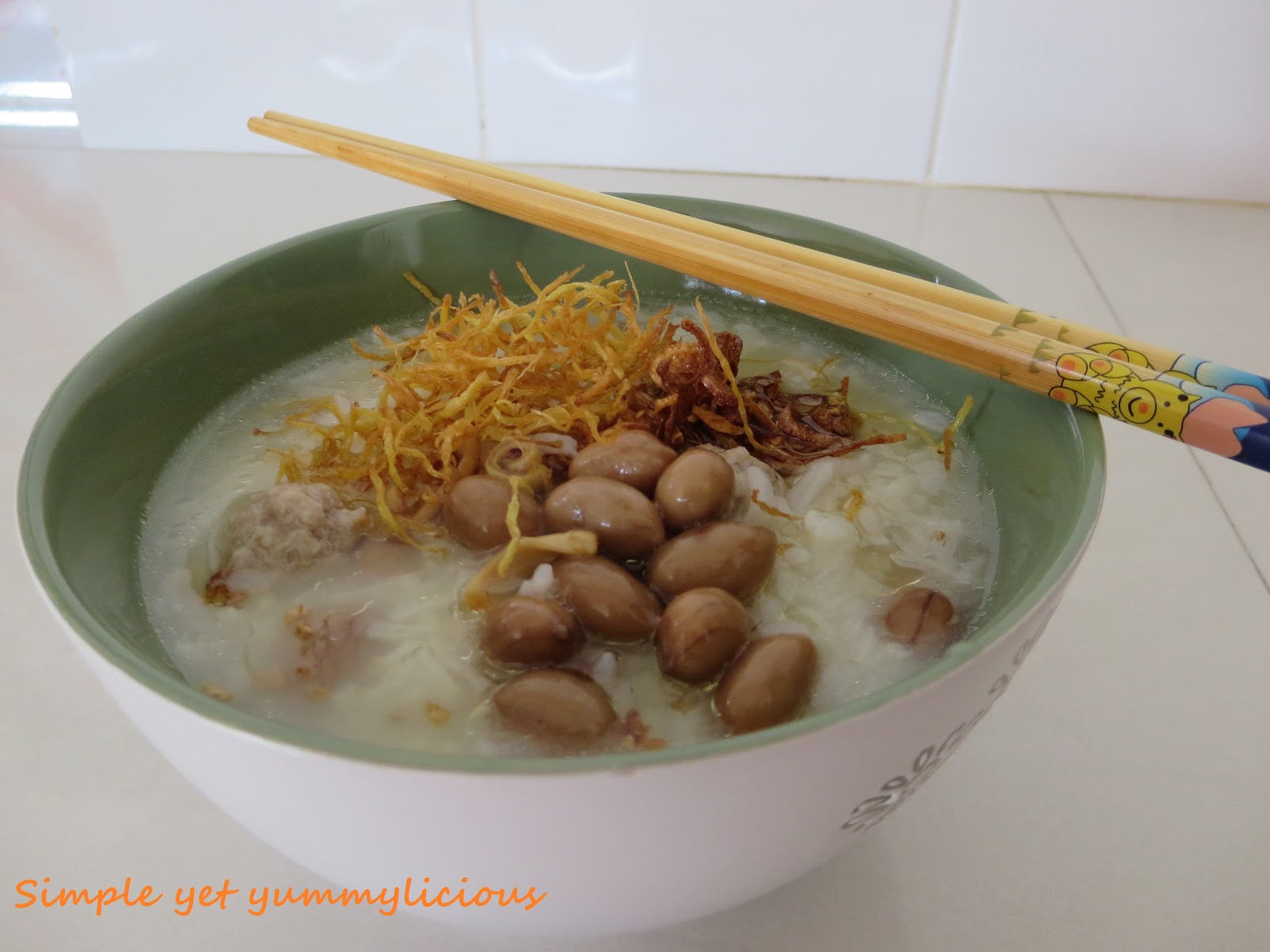 Simple yet yummylicious! Minced pork porridge with dried cuttlefish