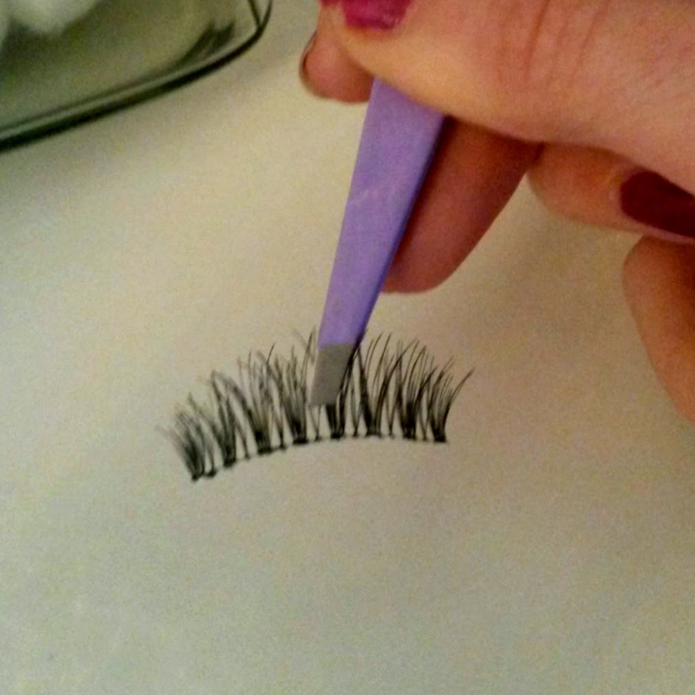 Jemma Beauty How To Apply False Eyelashes (the easy way)
