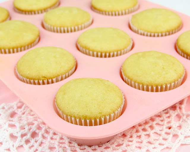 {VIDEO} THE BEST Vanilla Cupcakes from Scratch The