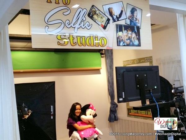 Selfie-Studio-FujiFilm Wonder Photo Shop Manila