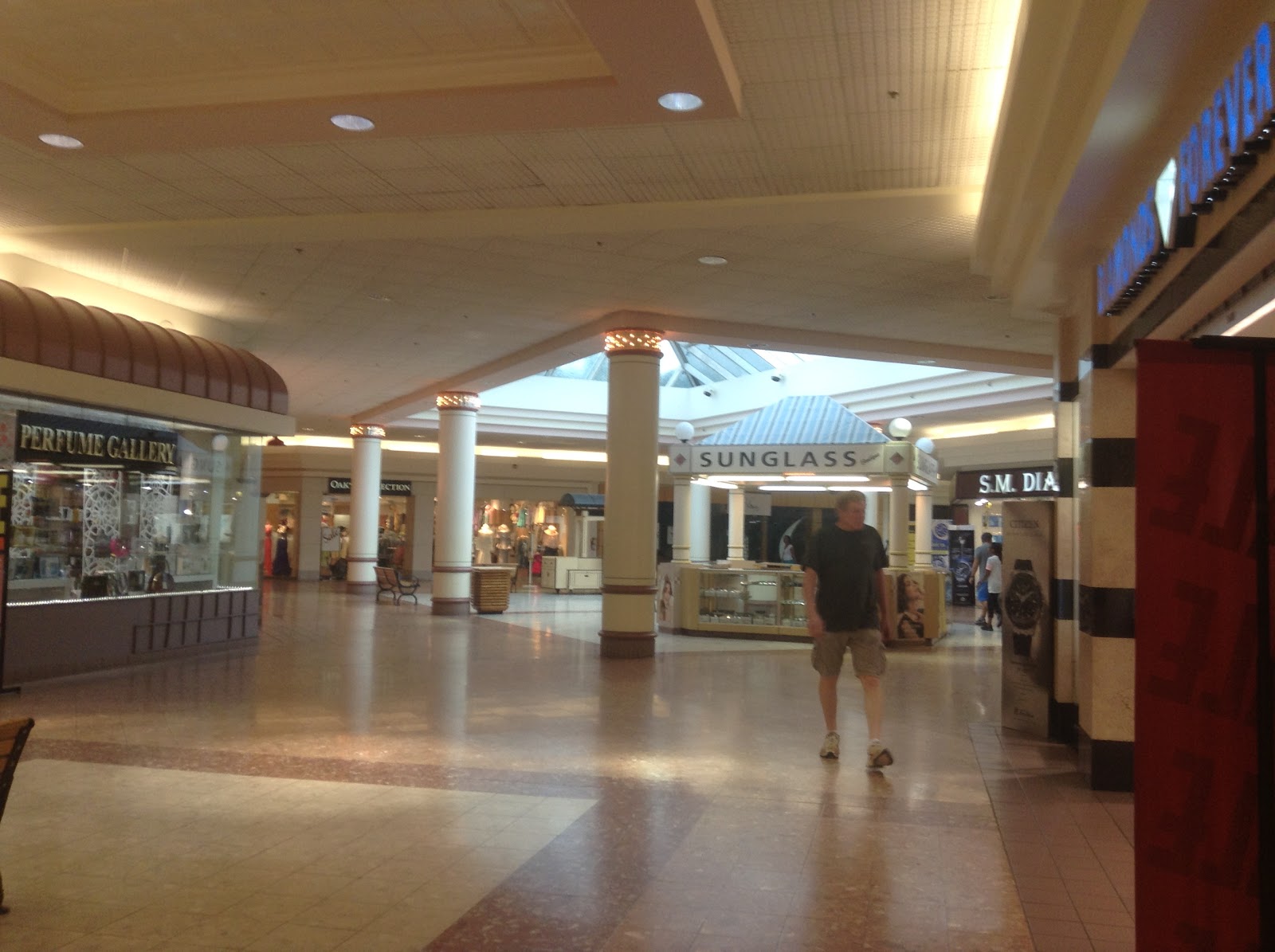 SkyMall Retail History and Abandoned Airports North DeKalb Mall