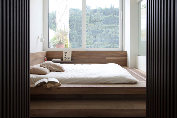 Japanese modern floor bed