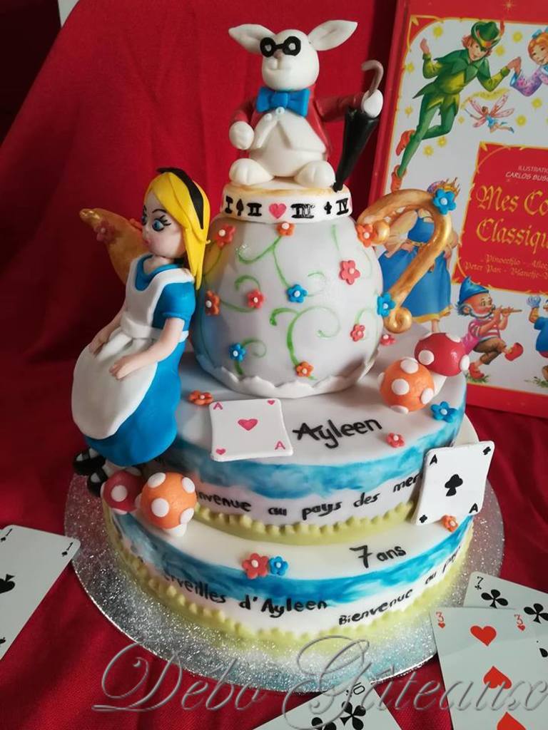 Débo Gâteaux Gâteau Alice au pays des merveilles