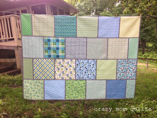 crazy mom quilts: Machine Quilting 101: Working your way around