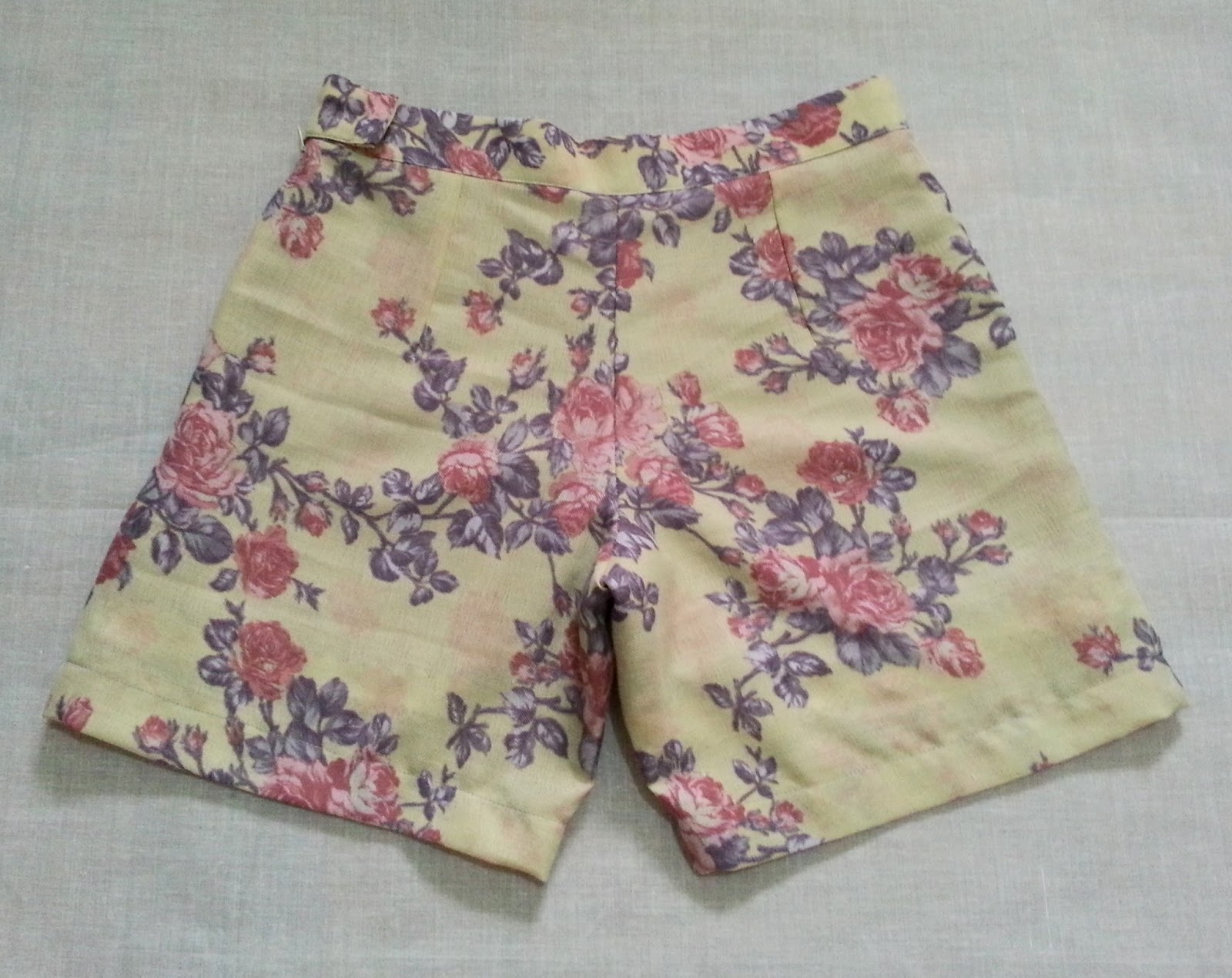 Double Cotton Shorts Pistache Floral main image 0