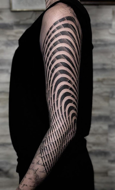 Tatuagens geométricas para as meninas Tatuagens geométricas para as meninas