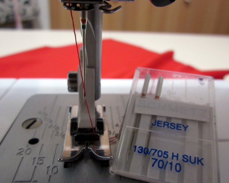 molde de costura gratis imprimir y descargar Blusa BC137 Baúl Costureras. Cómo coser telas elásticas