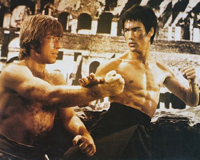 Aksi Bruce Lee bersama lagenda karate Chuck Norris