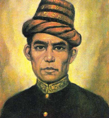  Biografi Teuku Umar        Teuku Umar. Ia dilahirkan pada tahun 1854 (tanggal dan bulannya tidak tercatat) di Meulaboh, Aceh Barat, Indonesia. Ia merupakan salah seorang pahlawan nasional yang pernah memimpin perang gerilya di Aceh sejak tahun 1873 hingga tahun 1899. Kakek Teuku Umar adalah keturunan Minangkabau, yaitu Datuk Makdum Sati yang pernah berjasa terhadap Sultan Aceh. Datuk Makdum Sati mempunyai dua orang putra, yaitu Nantan Setia dan Achmad Mahmud. Teuku Achmad Mahmud merupakan bapak Teuku Umar.  Ketika perang aceh meletus pada 1873 Teuku Umar ikut serta berjuang bersama pejuang-pejuang Aceh lainnya, padahal umurnya baru menginjak19 tahun. Mulanya ia berjuang di kampungnya sendiri yang kemudian dilanjukan ke Aceh Barat. Pada umur ini, Teuku Umar juga sudah diangkat sebagai keuchik (kepala desa) di daerah Daya Meulaboh.  Kepribadiaan Teuku Umar sejak kecil dikenal sebagai anak yang cerdas, pemberani, dan kadang suka berkelahi dengan teman-teman sebayanya. Ia juga memiliki sifat yang keras dan pantang menyerah dalam menghadapi segala persoalan. Teuku Umar tidak pernah mendapakan pendidikan formal. Meski demikian, ia mampu menjadi seorang pemimpin yang kuat, cerdas, dan pemberani.  Pernikahan Teuku Umar tidak sekali dilakukan. Ketika umurnya sudah menginjak usia 20 tahun, Teuku Umar menikah dengan 