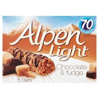 alpen Light chocolate and fudge bar