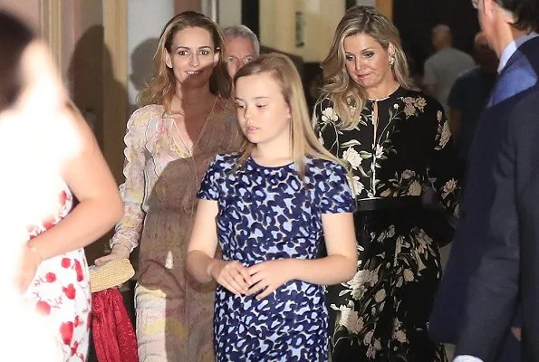 Queen Maxima wore Johanna Ortiz Melodias Salvajes front slit floral print silk dress. Princesses Catharina-Amalia, Alexia and Ariane