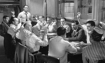12 Angry Men voting 12 Ένορκοι κατά τη διαδικασία της ψήφου