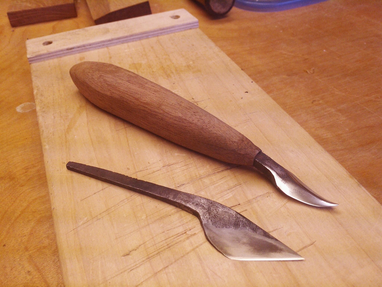 My peculiar nature carving tools and...... Sharp enough?