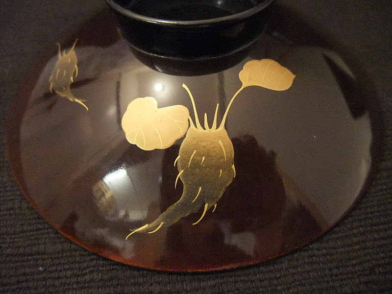 100年前の日本の食器たち 「吉祥寺Puku Puku」: ＜新入荷＞蒔絵椀・色絵三ツ重鉢・戦前デミカップ・青磁長角皿